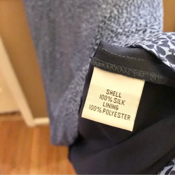 Talbots 100% Silk Ditsy Floral Sleeveless Midi Dress Blue 8 Petite - Picture 5 of 5